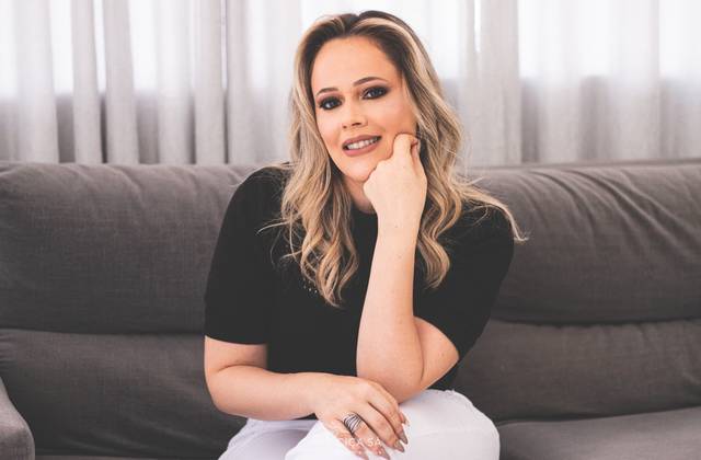 Retrato corporativo de Patrícia Cambraia