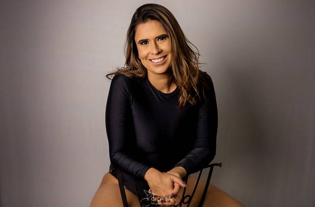 Retrato Feminino de Retrato Feminino | Juliana Patrícia