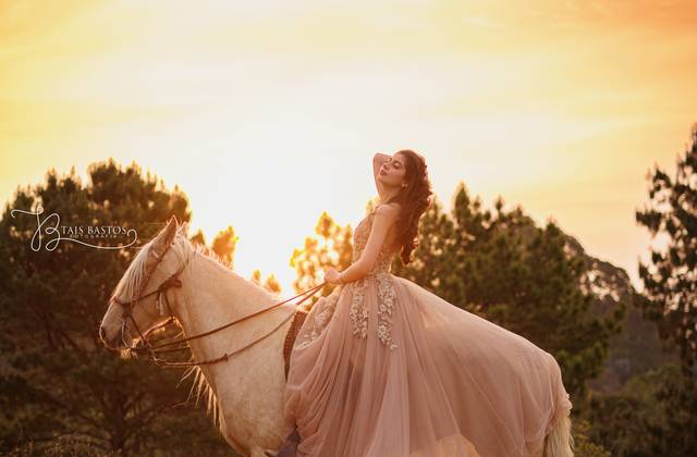 Ensaios 15 Anos de Julia Guindane - Ensaio Personalizado 15 Anos