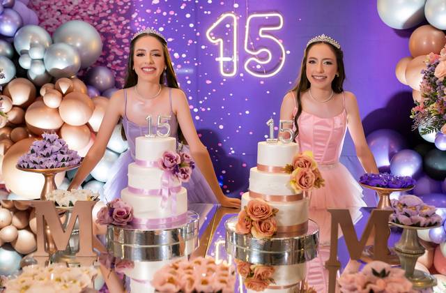15 Anos de Manuella e Mirella Bizinotto