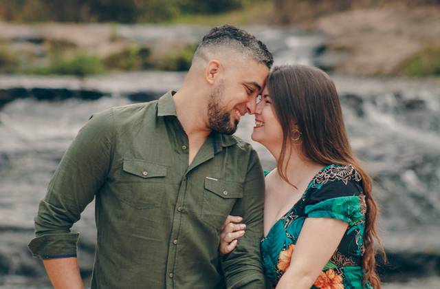 Pré-Wedding de ENSAIO PRÉ CASAMENTO NA CACHOEIRA  DE SANTA MARIA DO GURUPÁ