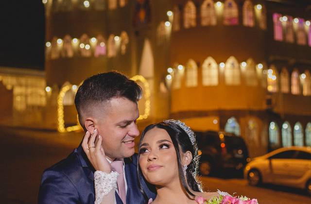 Casamento de Casamento no Castelo Reino dos Sonhos em LIns-SP