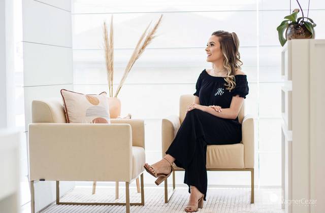 Business de Inauguração Jenifer Karling Espaço de Beleza