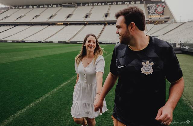 Pré-casamento de Estádio do Corinthians - Sessão de fotos na Neo Química Arena com Ana e Gustavo