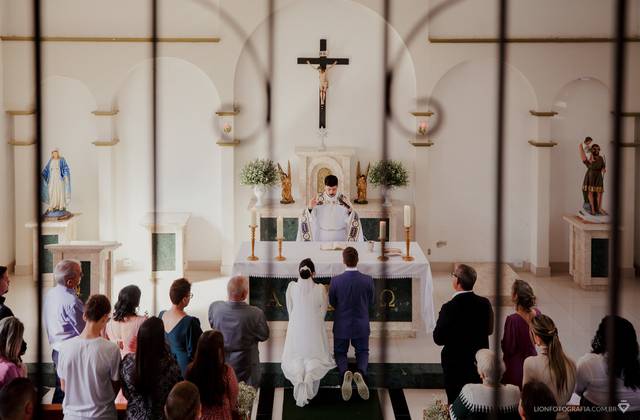 Casamento na Igreja de Casamento Intimista de Gabriela e Caio na Igreja de São Cristóvão