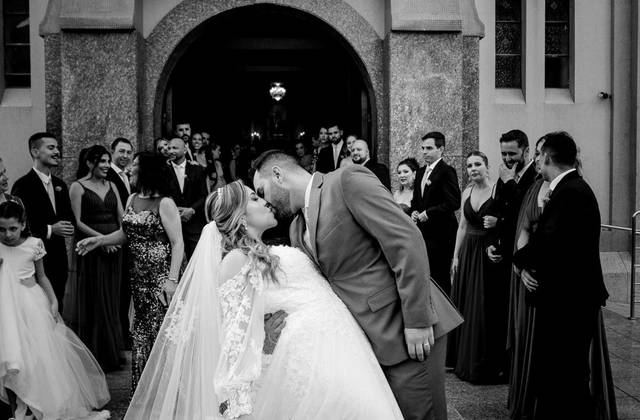 Casamento na Igreja de 🎸 Rock, Emoção e Amor! O Casamento Incrível de Camila & Pato em São Roque