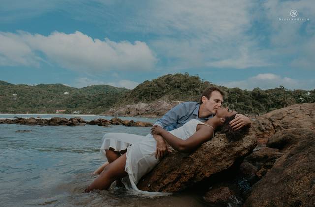 Pre-Wedding de Ensaio casal na praia das conchas - Ericka e Moreno 