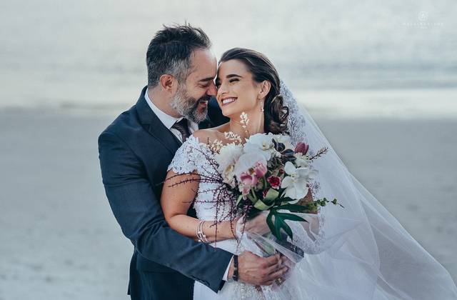 Casamentos de Casamento no Valongo em Santos Rafa e Nat