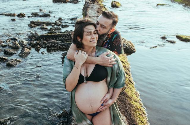 Gestante de Ensaio gestante na praia - Ari e Well