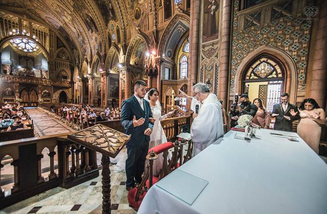 Casamentos de Casamento na Igreja do Embare - Vivi e Allan