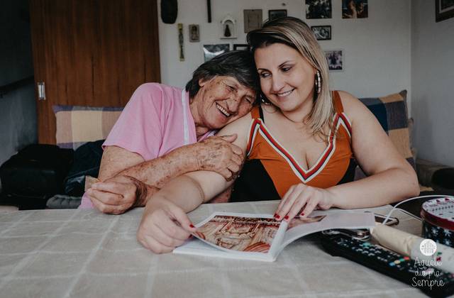 Documental de Família de Memórias com os avós - Ana Correa