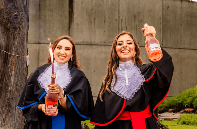 Formaturas de Vitória e Bárbara