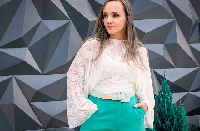 Feminino  de Rosirene Rodrigues