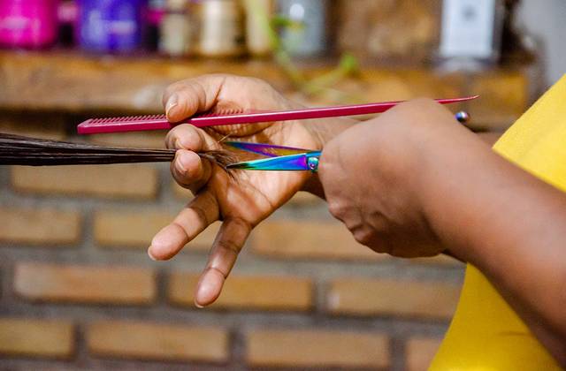 Ensaios em Restaurantes e Lojas de Paixão Coiffeur