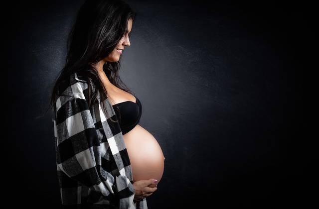 Gestante Estudio de Danielle Ximenes