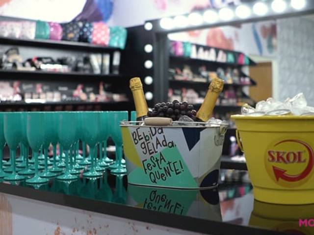 FILM | INSTITUCIONAL de COQUETEL // MOÇA PINK PRESENTES