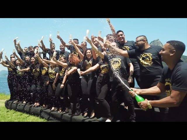 Drone de ENSAIO FOTÓGRAFICO DE FORMATURA- IMAGENS AÉREAS COM DRONESem título