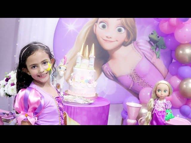 Trailer de Trailer - Lavínia 7 anos | Enrolados