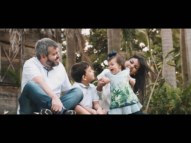 Vídeos de família  de Cartas para Íris - 1º Aninho