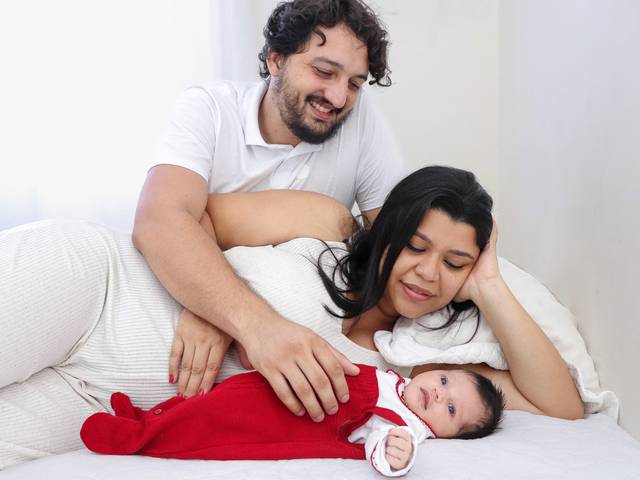 Fotografia de Família de Ensaio Fotográfico em Casa - Lifestyle -  Isabela  - Soraya Pamplona Fotografia