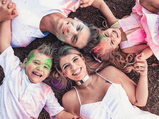 TEMÁTICO: FESTA DAS CORES de Carol, Caio, Cauã e Clara