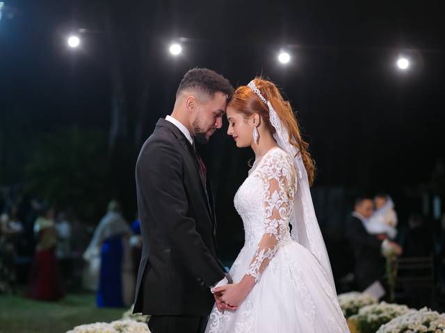 Casamentos de Ágatha e Messias