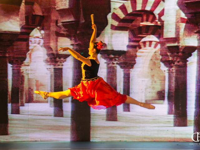 Outros/Others Services de Espetáculo de Ballet - Maria Ester