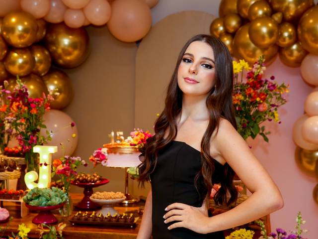 15 Anos de 15 Anos Júlia