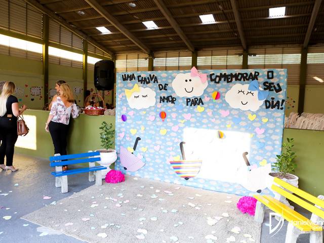 Festas Infantis de Dia das Mães Roda Pião