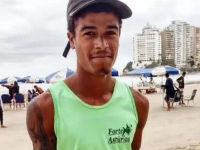 Notícias de Jovem garçom morto pela PM 