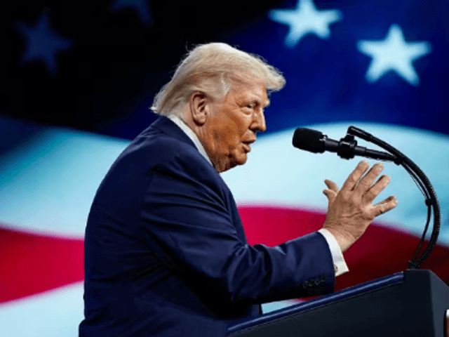 Notícias de Trump declara que “Cuba é a próxima” e eleva tensão com Havana em discurso em Miami