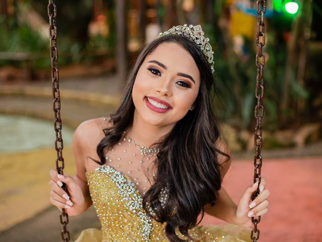 Debutante de GEOVANNA - FIFTEEN SESSION