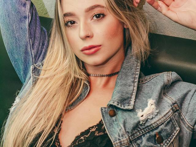 Ensaio Interno de Jhenifer Laiz