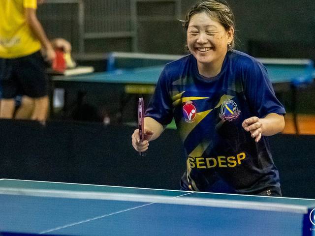 Fotografia esportiva de campeonato de tênis de mesa em Itapetininga