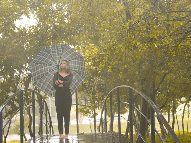 Ensaio pessoal feminino de Ensaio na chuva - Emilyn