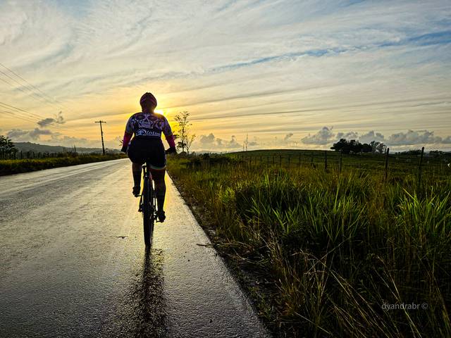 Natureza de Bike, nascer do sol 