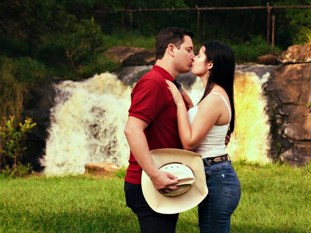 Ensaios de Pré Wedding Priscila e Vanderson  Fazenda Ipanema 