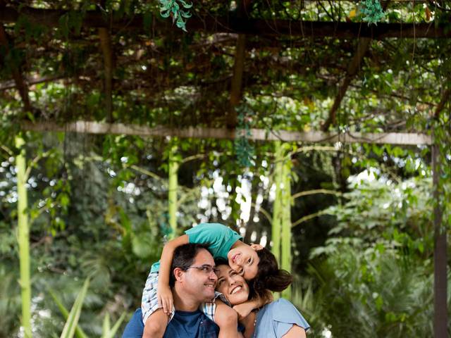 Famílias de Marcela, José Carlos e Caio