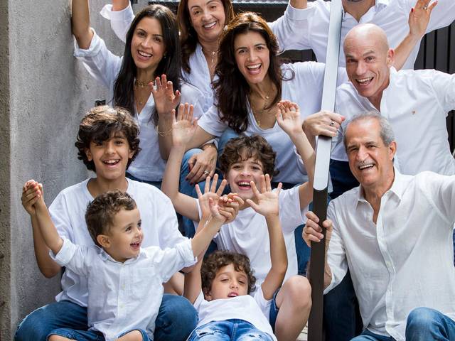 Famílias de Penha, Elesier, Aline, Karina… e o Ensaio