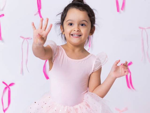 Kids Photoshoot/Cake Smash of A Dream in Shades of Pink