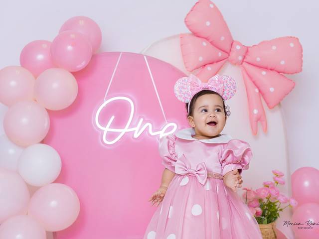 Kids Photoshoot/Cake Smash of A Sweet Minnie Celebration