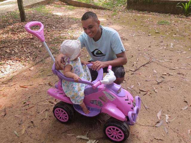 passeio  de Pedro e Ayla
