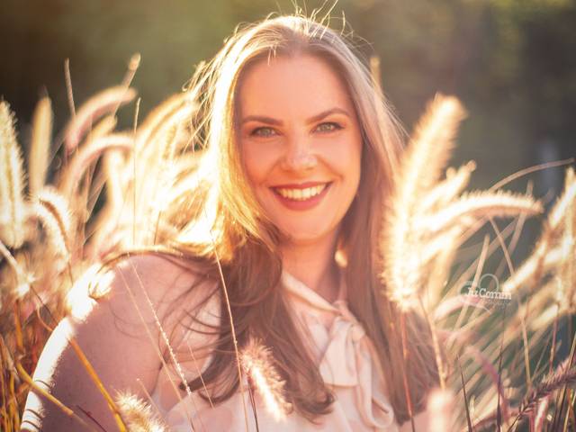 Feminino de Anna Raquel