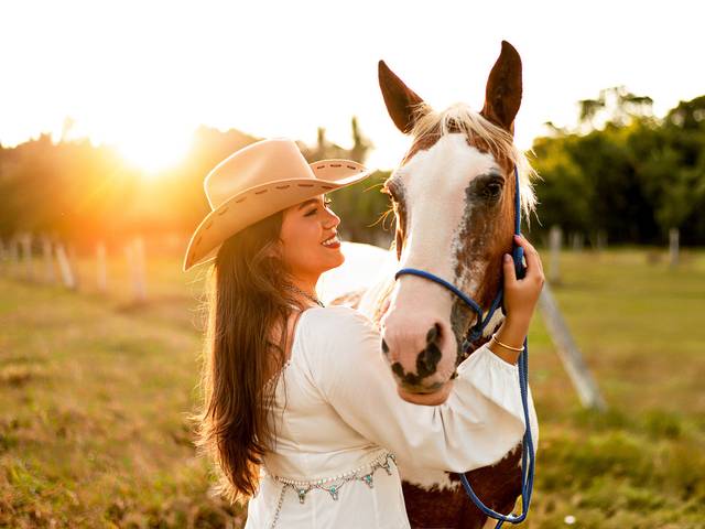 15 ANOS /ENSAIOS de Emilly Bruckner