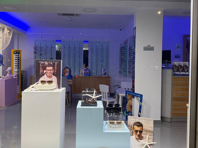 Vitrinismo | Visual Merchandising de Vitrinismo | Visual Merchadising - Montras Óptica