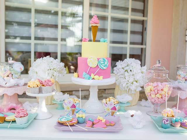 Aniversários de Candy and Ice Cream Party - 12º Aniversário da Constança