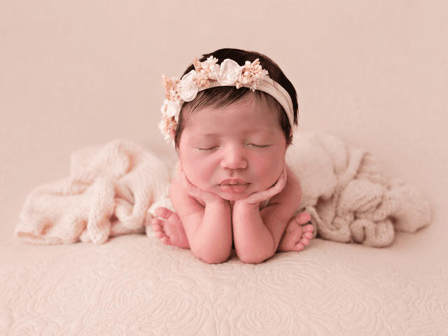 Newborn de Ísis