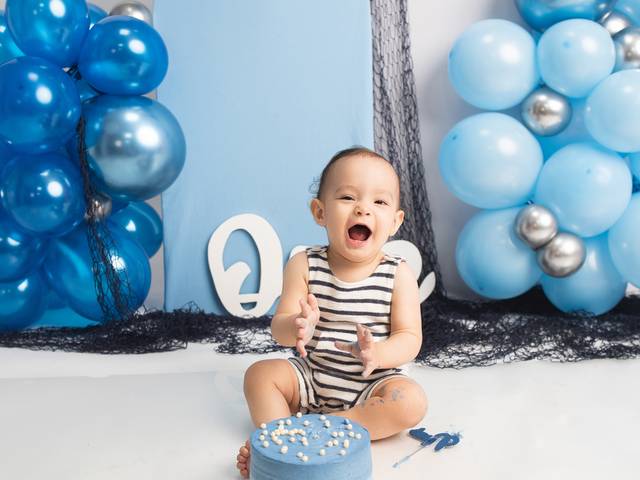 SMASH THE CAKE de NOAH