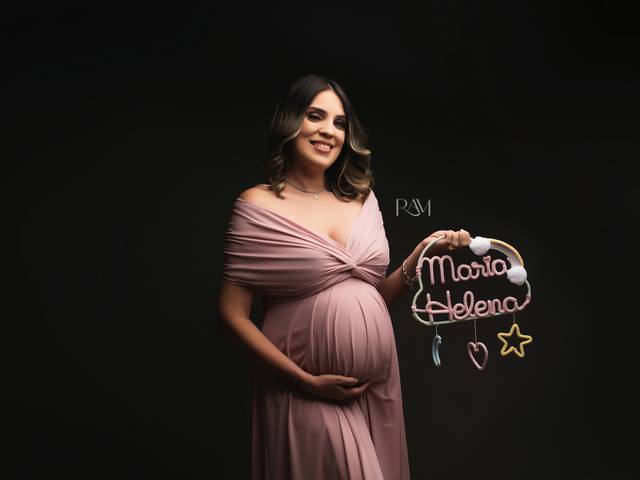 GESTANTE por Raquel Amorim de MARIA DO CARMO ESPERA MARIA CLARA 