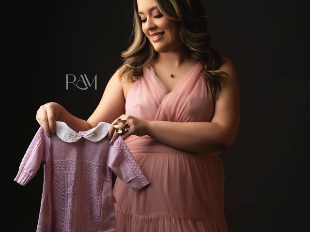 GESTANTE por Raquel Amorim de LAURA ESPERA MARIANA